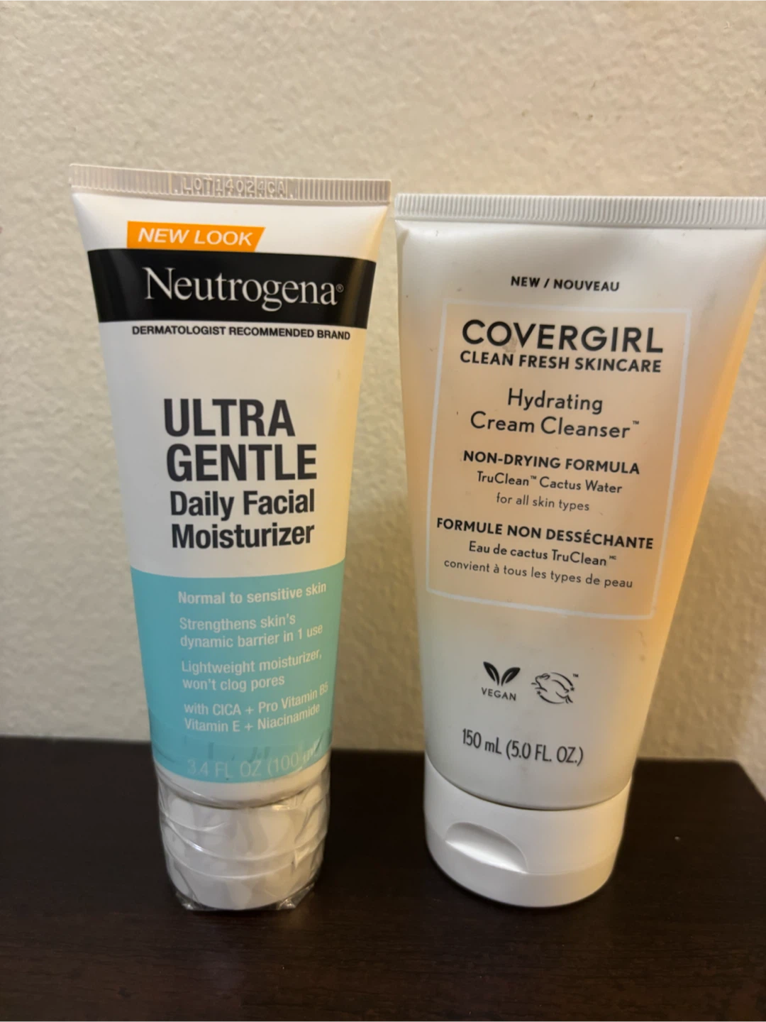 NEW-CLEARANCE-Neutrogena & Covergirl Facial Care Set