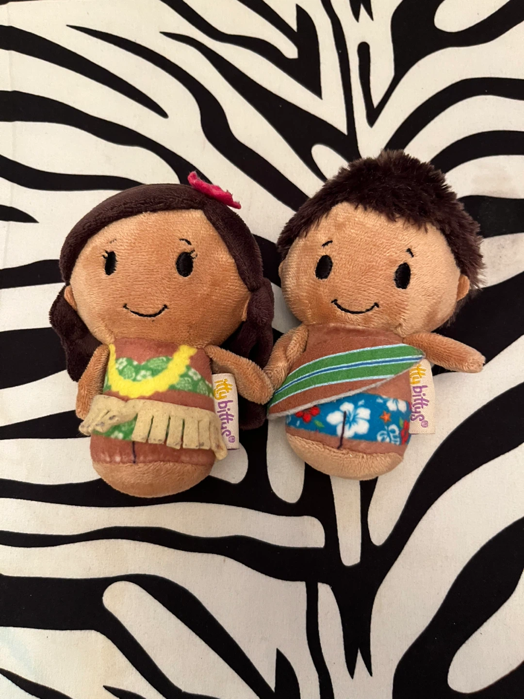 🌺 Hallmark Itty Bittys Hawaii Hula Girl & Surfer Boy plush set 🌺 - photo 5