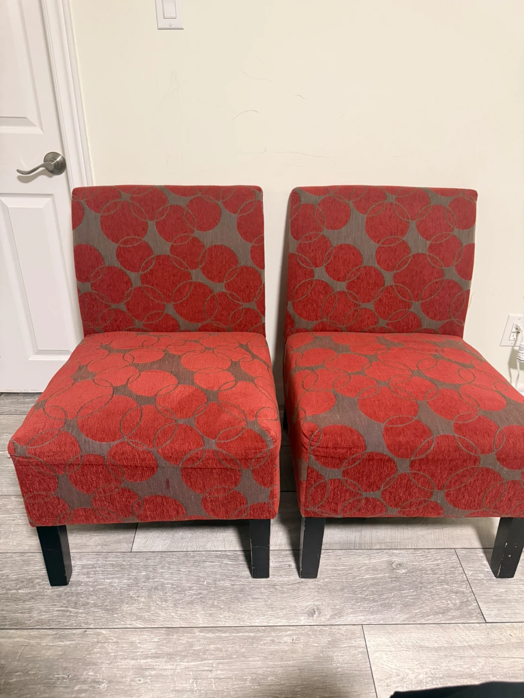 Two armless accent chairs - photo 3