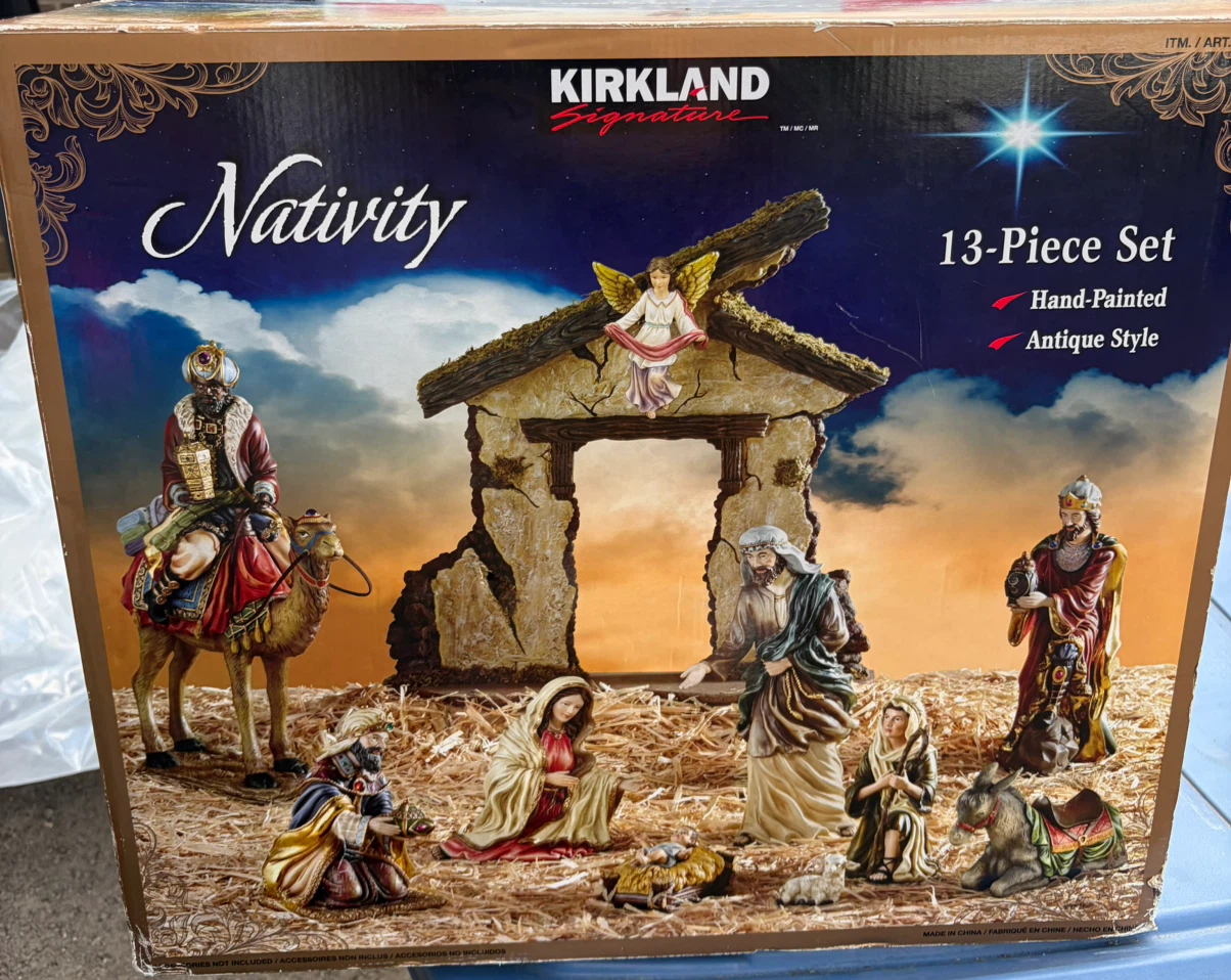 Kirkland Signature 13-Piece Nativity Set - photo 2