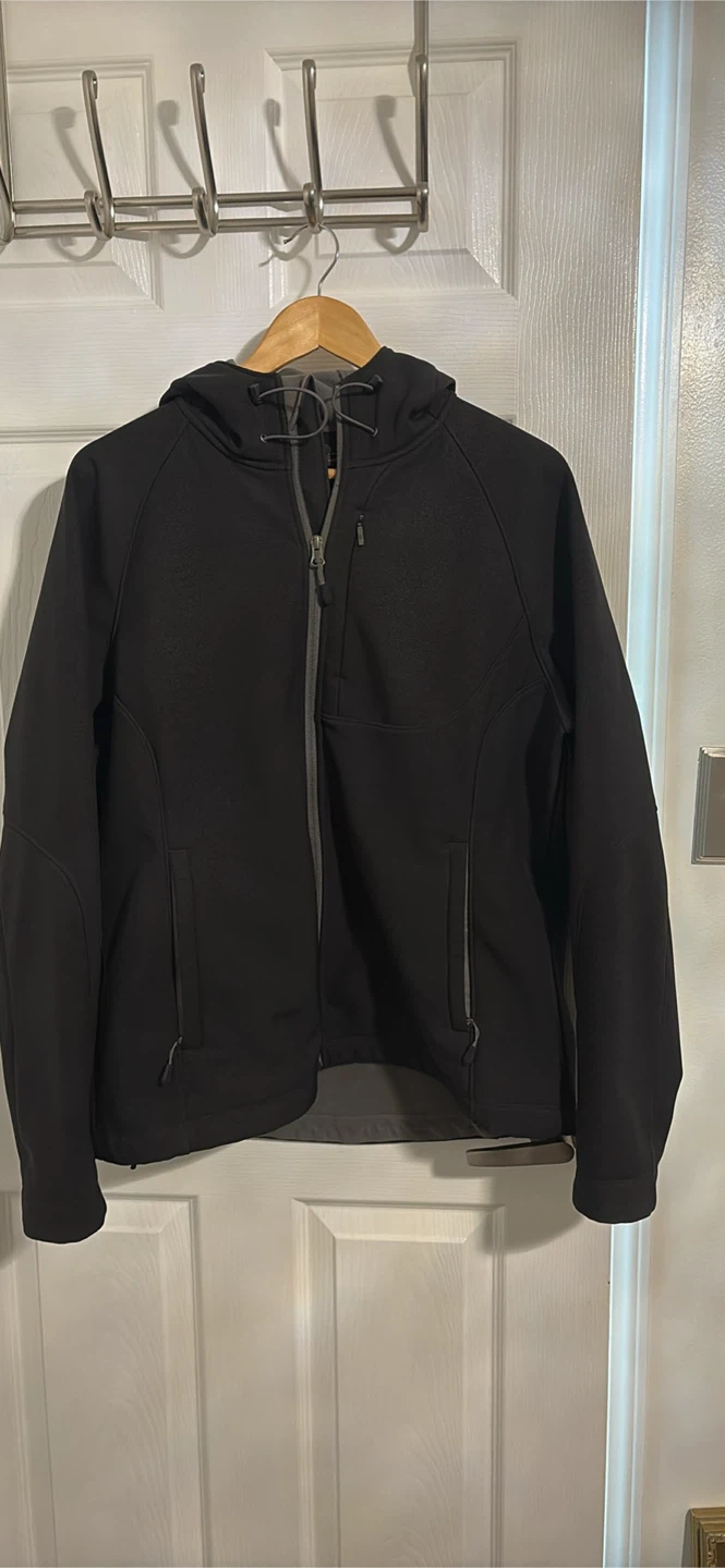Kirkland Signature Black Softshell Jacket XL