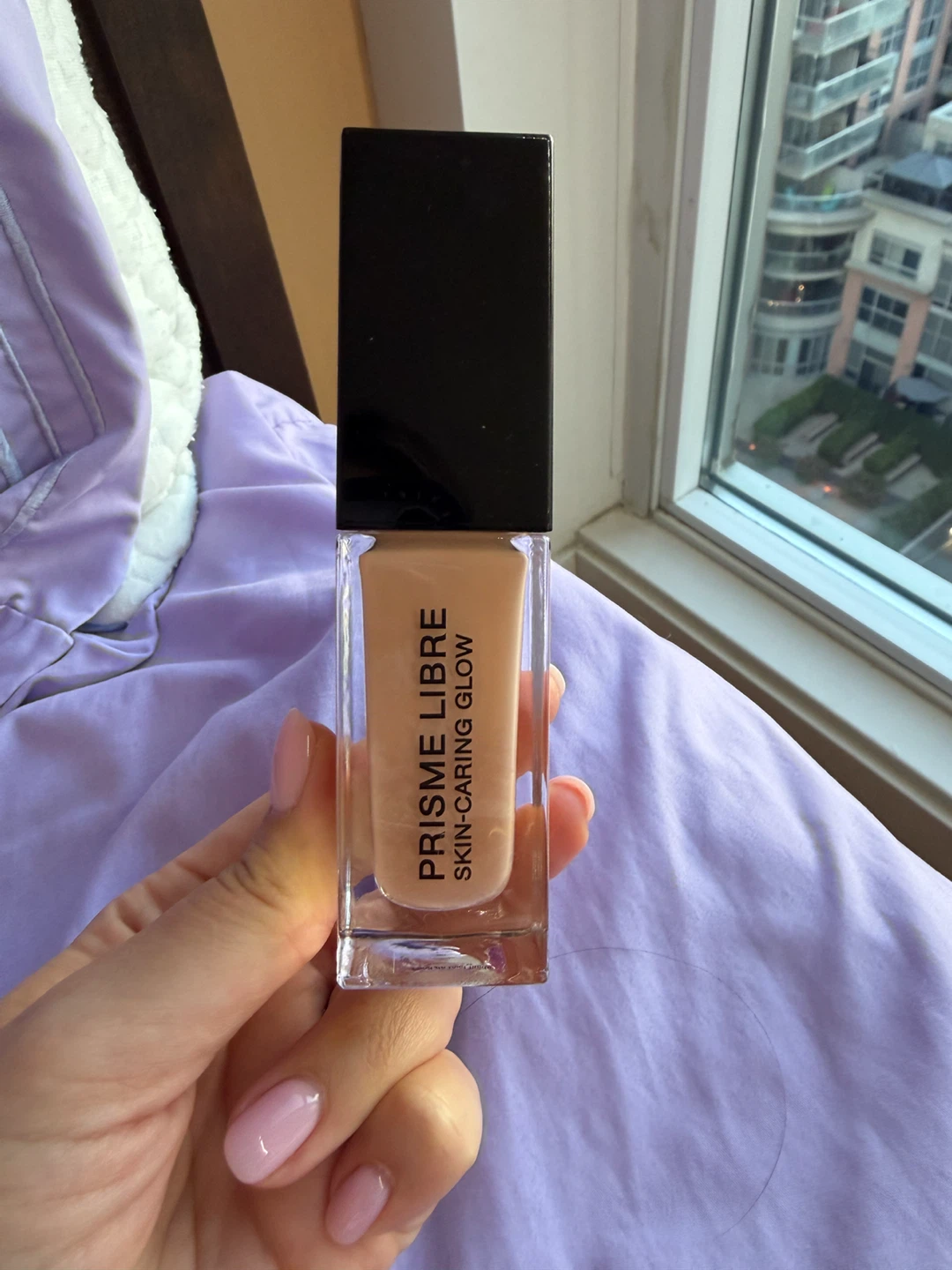 1/3 Used Givenchy Prisme Libre Skin-Caring Glow Foundation - photo 2