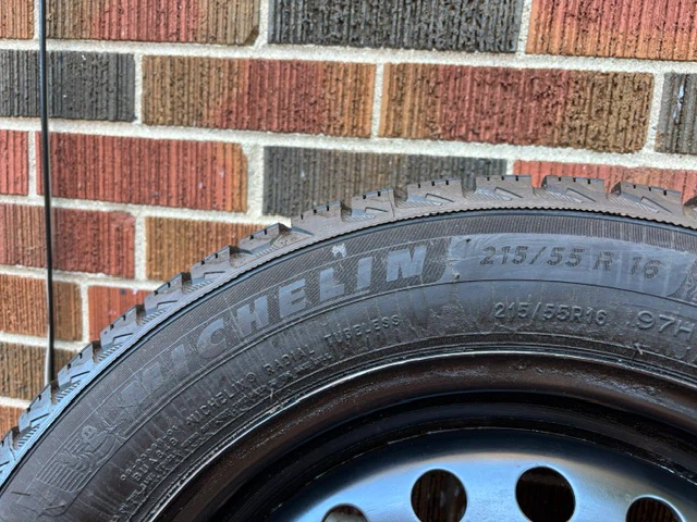 Set of 4 Michelin Winter Tires 215/55R16 - photo 3