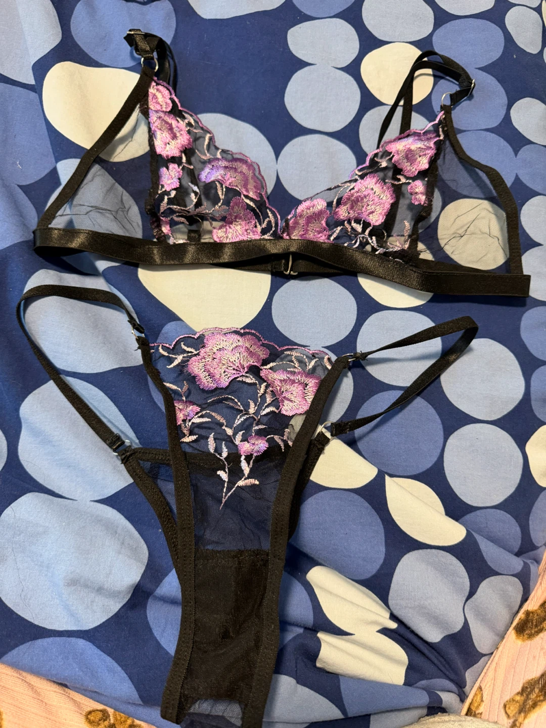 New sexy lingerie set