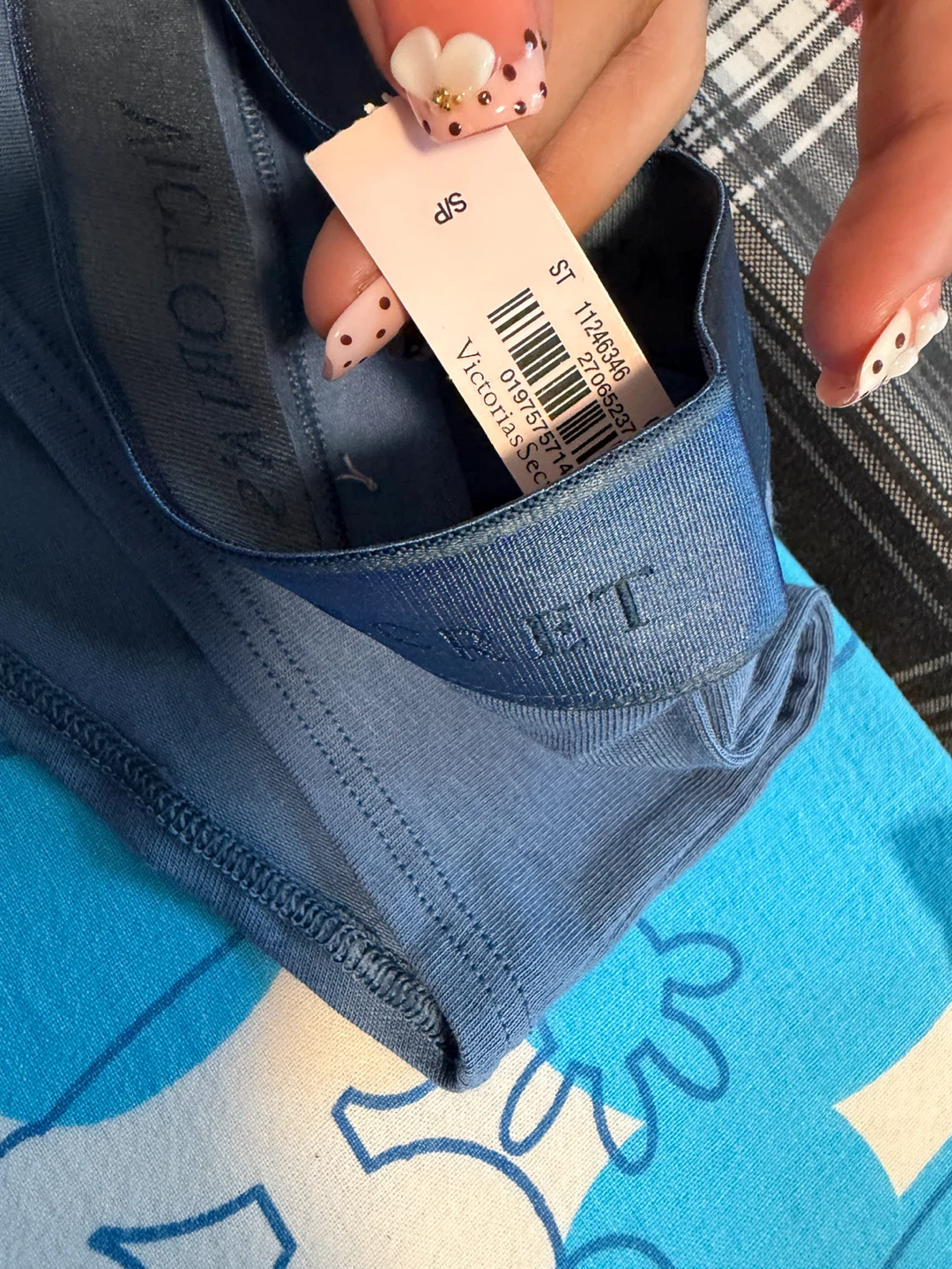 Brand new with tags Victoria Secret panties - photo 2