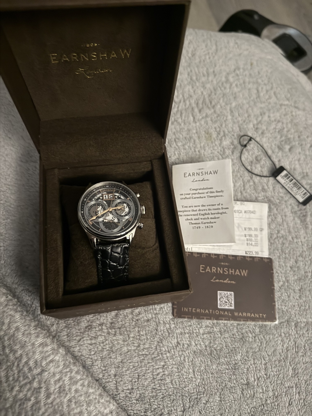 Thomas Earnshaw chronograph quarts Watch