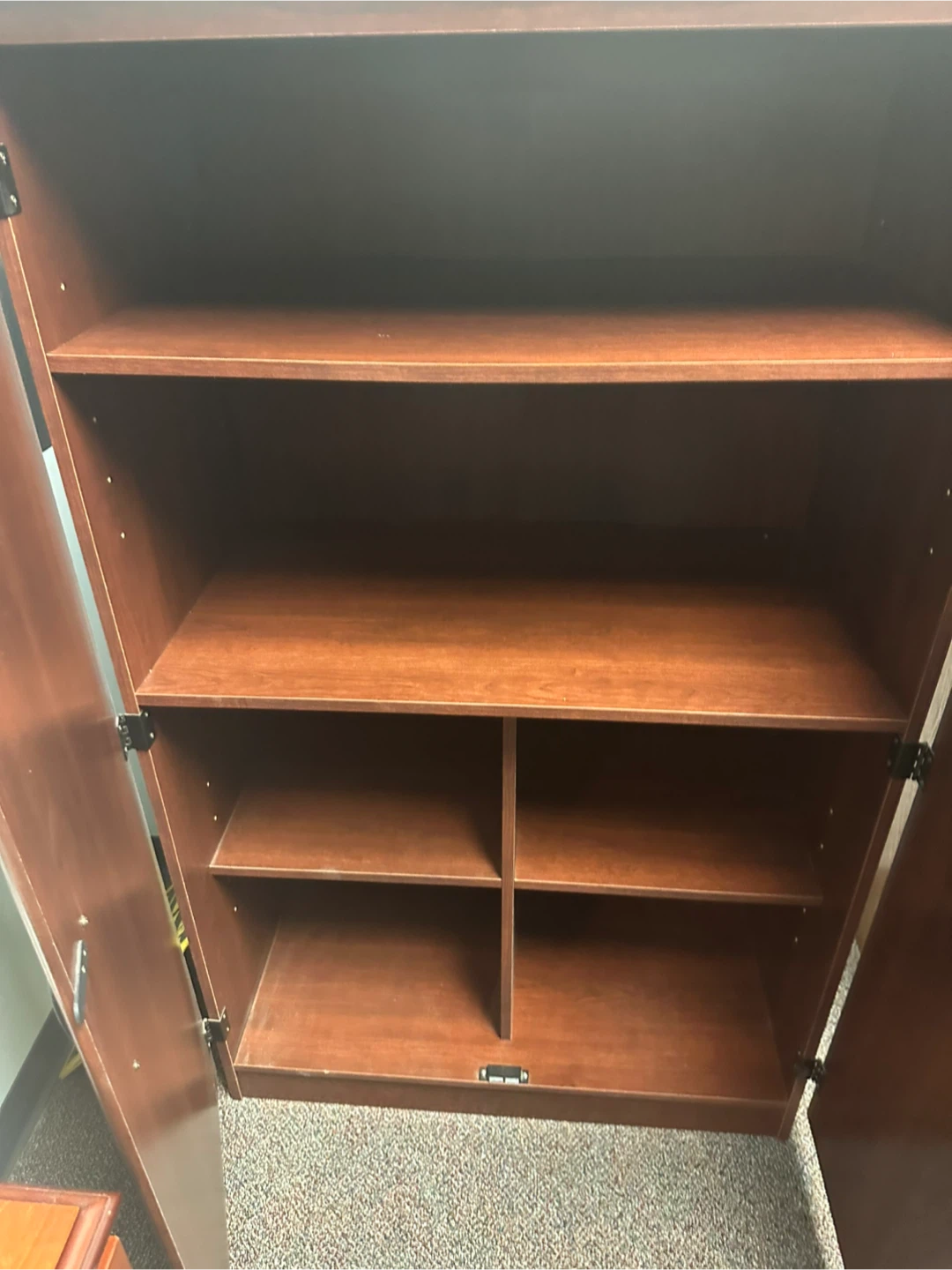 Household shelves and cabinets - photo 2