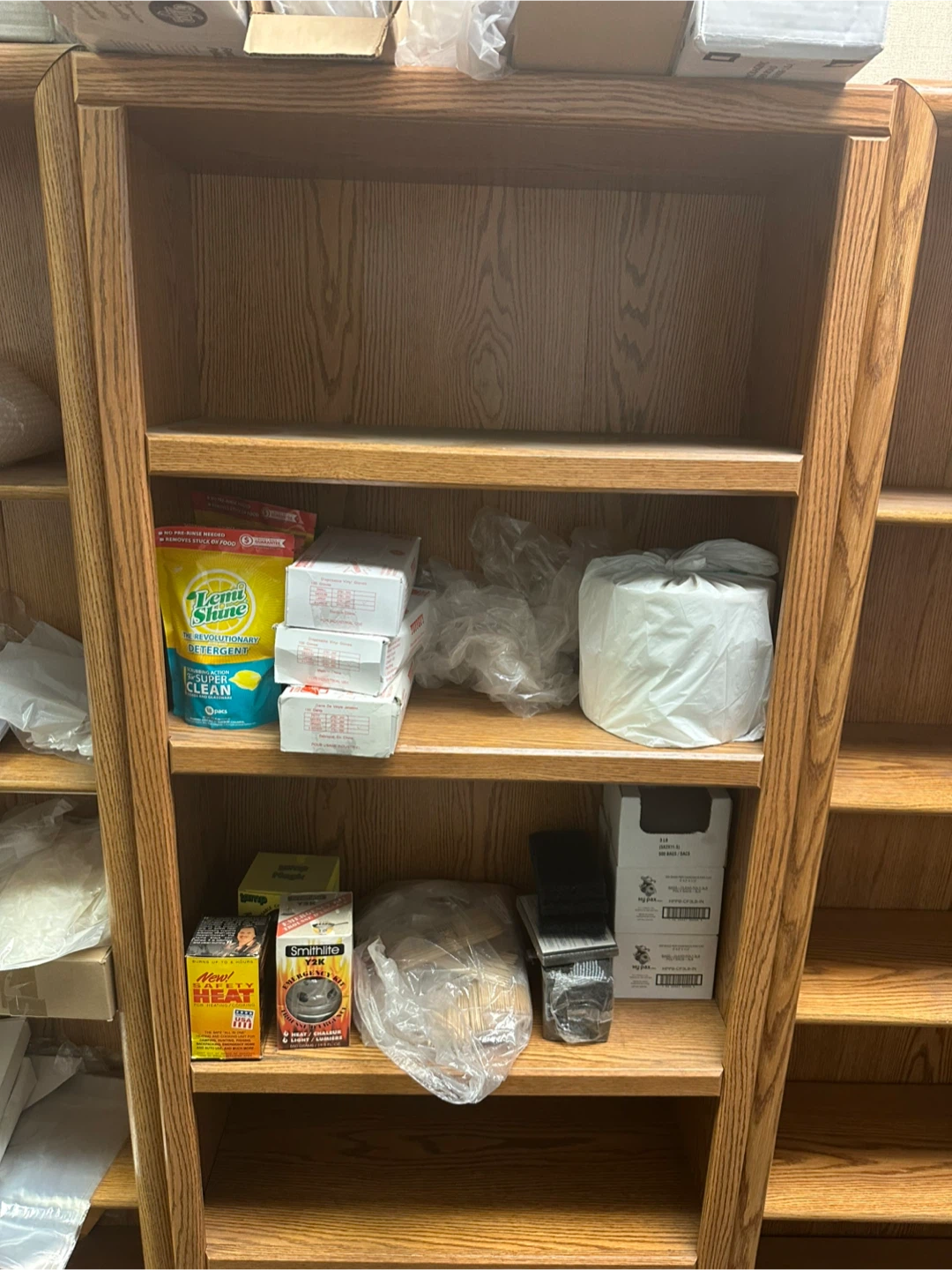Household shelves and cabinets - photo 4
