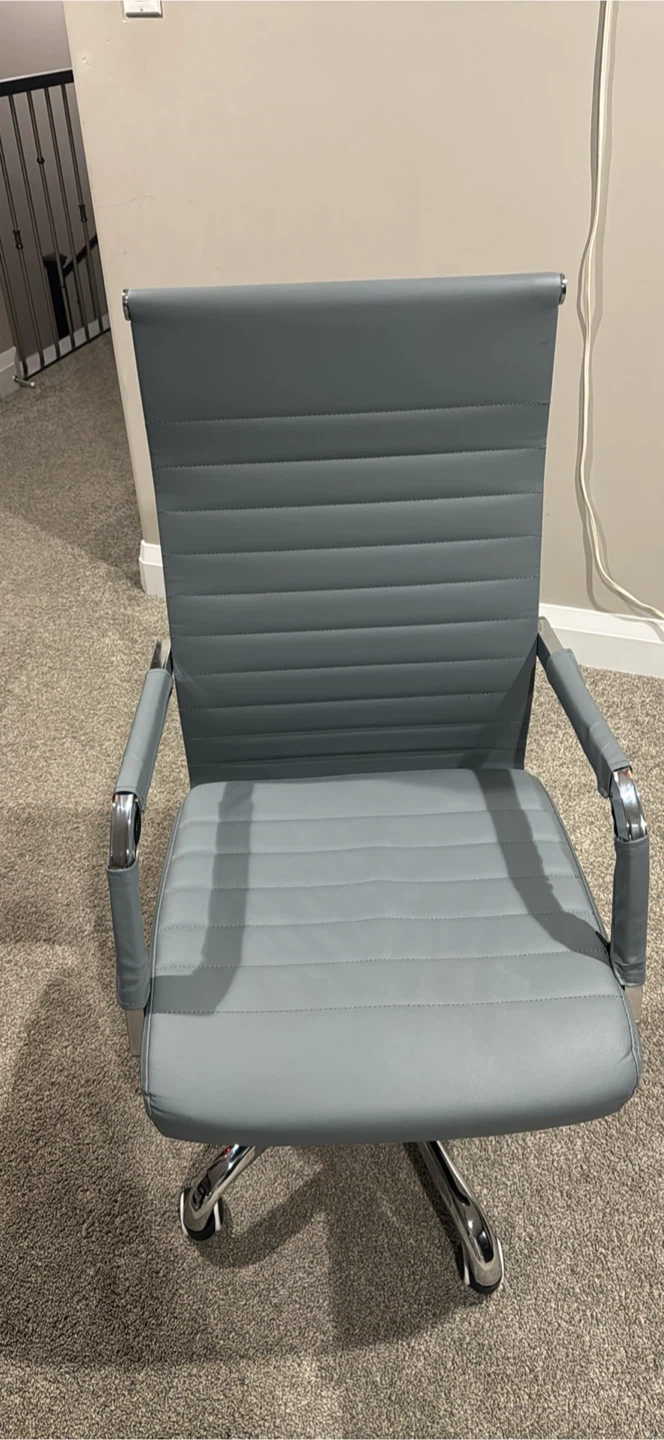 Modern Grey Ribbed Office Chair