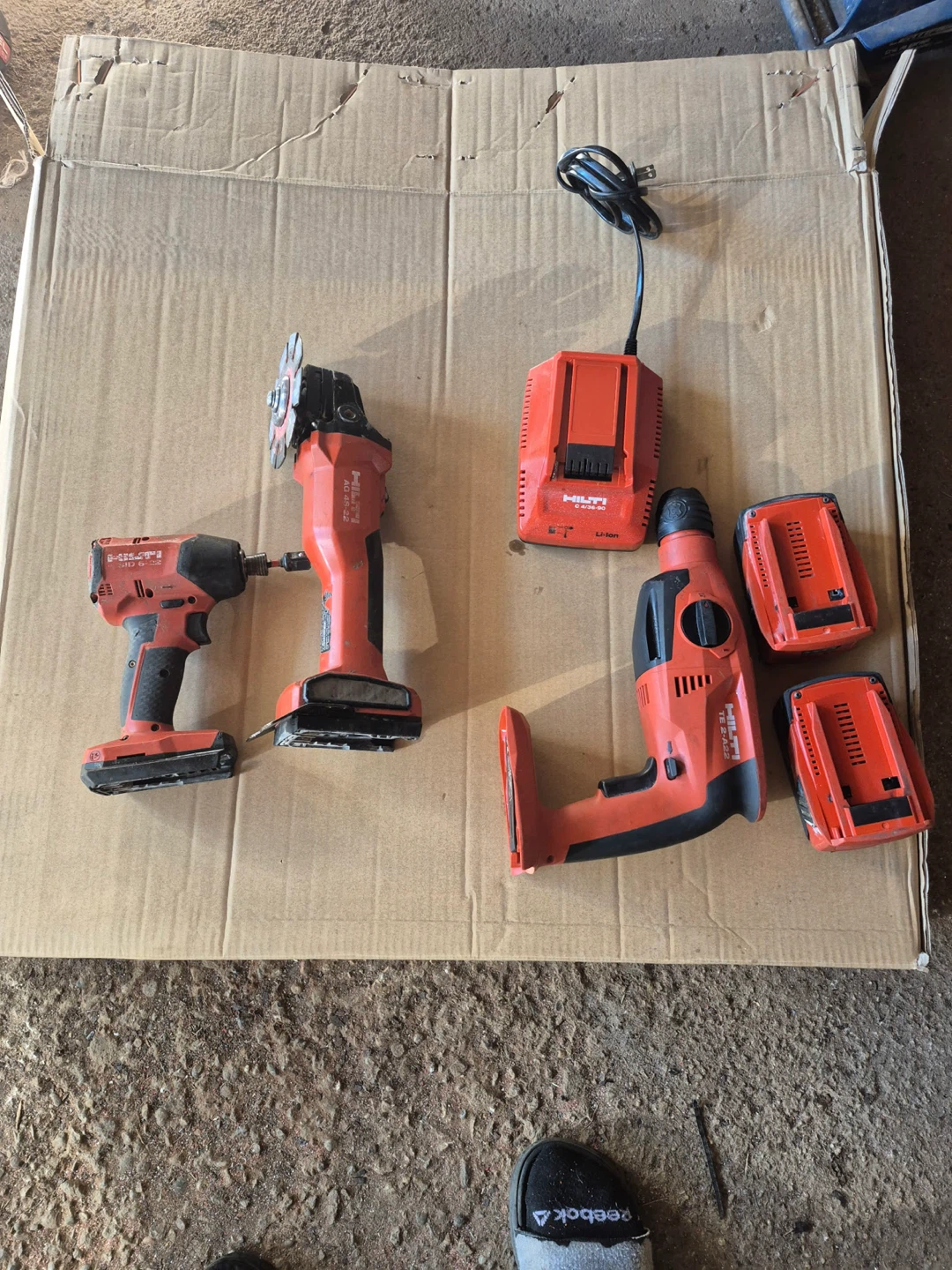 Hilti Cordless Power Tool Set