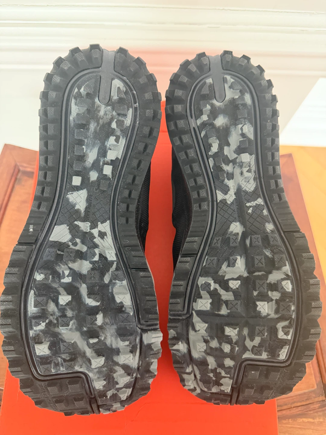 Nike Air Zoom Terra Kiger 4  - Size 8.5 - photo 2