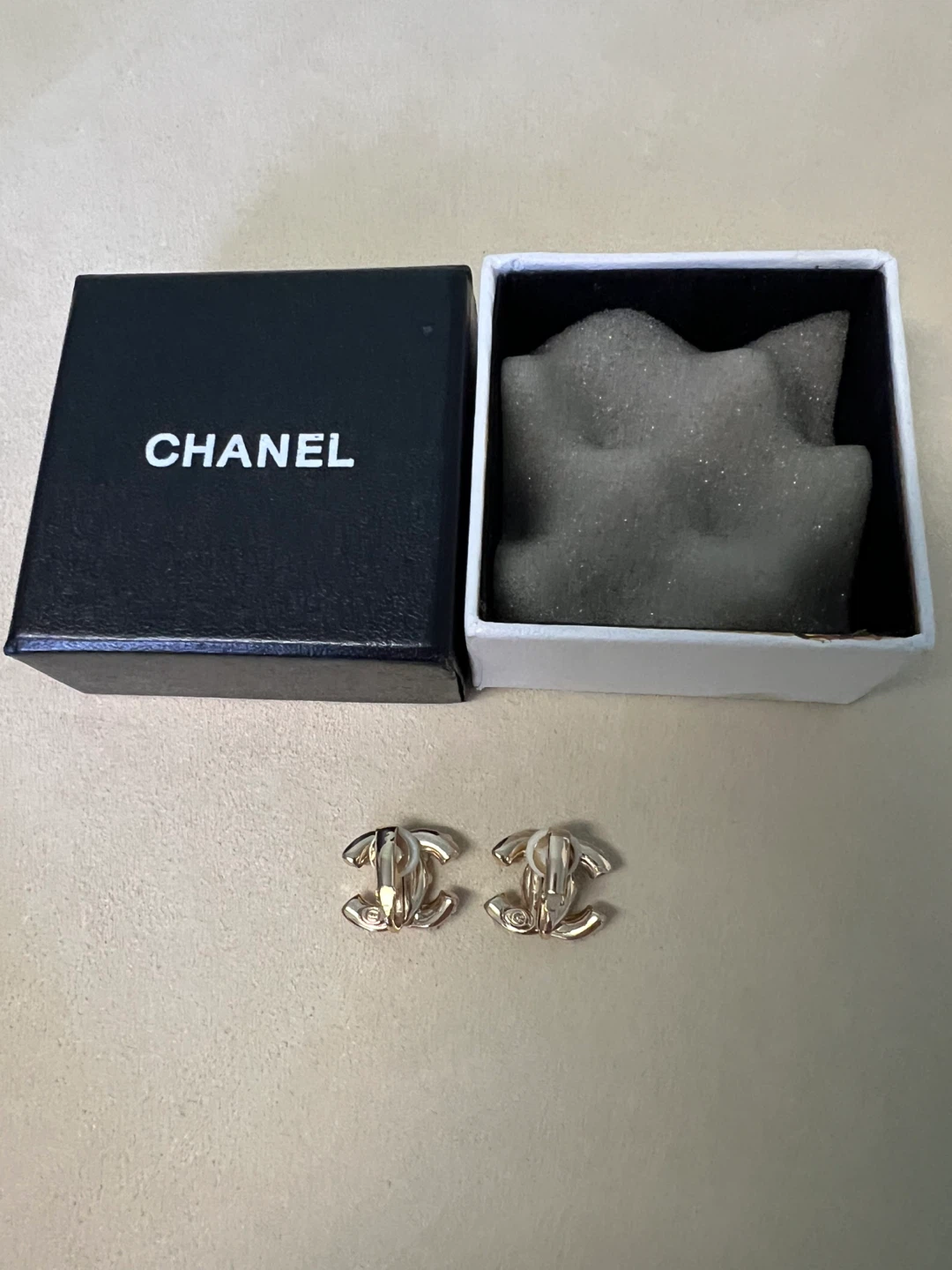 Pearl and Crystal CC Earrings