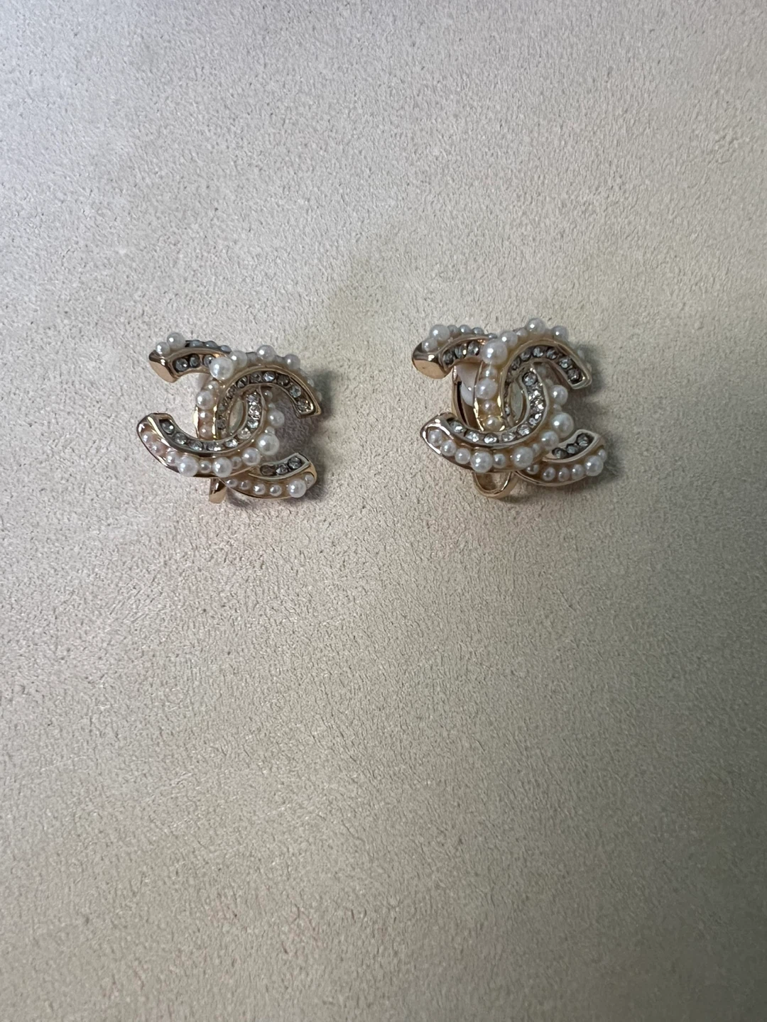 Pearl and Crystal CC Earrings - photo 2