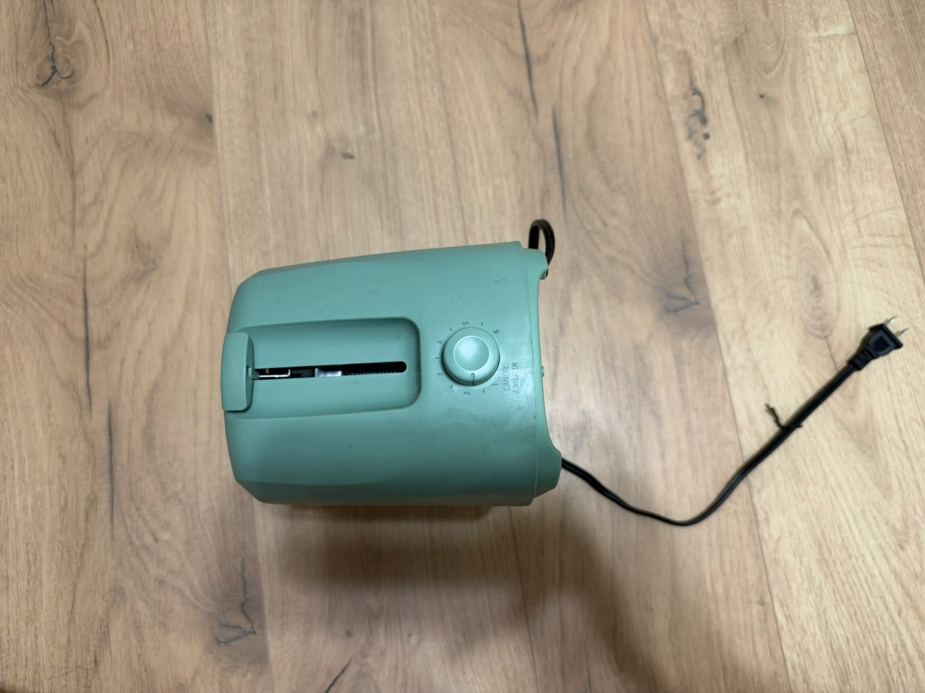 Move out sell - Green Two-Slice Toaster - photo 2