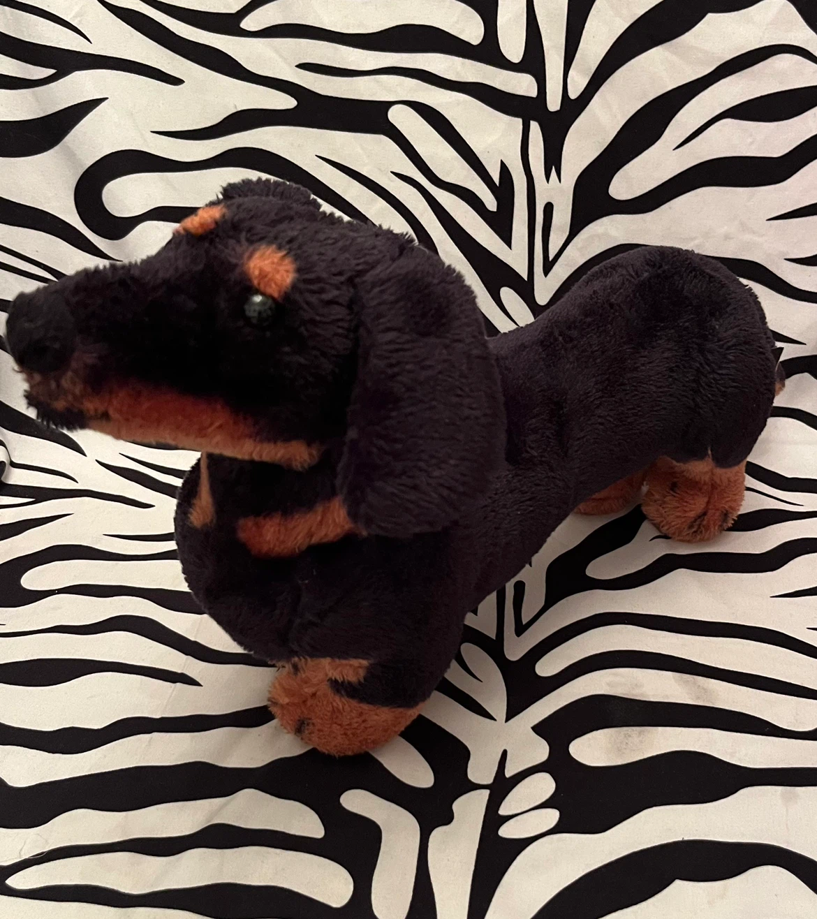 🐾  Melissa & Doug Dachshund Dog Plush Toy 🐾 - photo 2