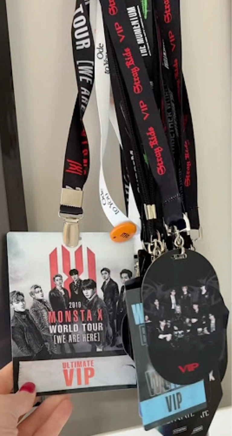 WTB any kpop vip concert lanyards