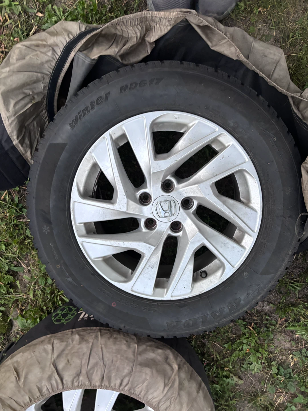 225/65/17 Winter Tires W/Honda Rims for CR-V
