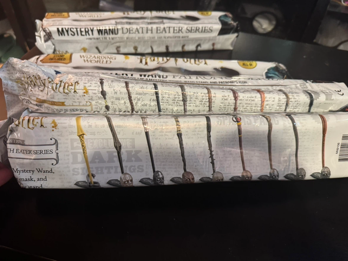 Wizarding World Mystery Wand Series Lot - photo 3