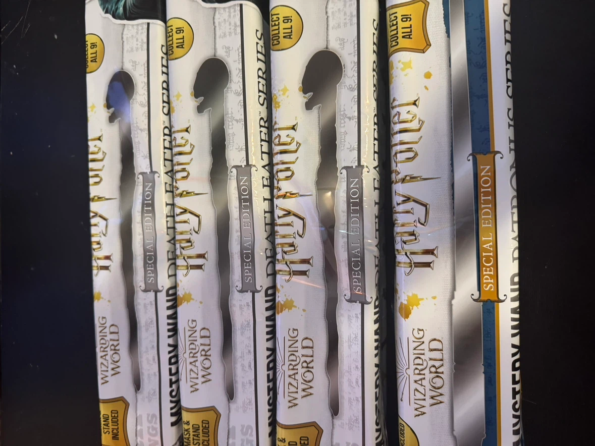 Wizarding World Mystery Wand Series Lot - photo 4