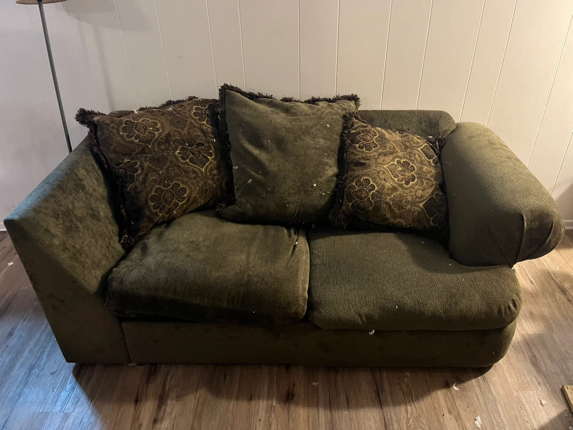 Down filled couch - photo 3