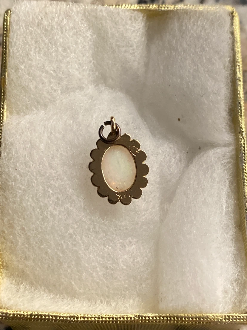 14K Gold Opal Pendant - photo 2