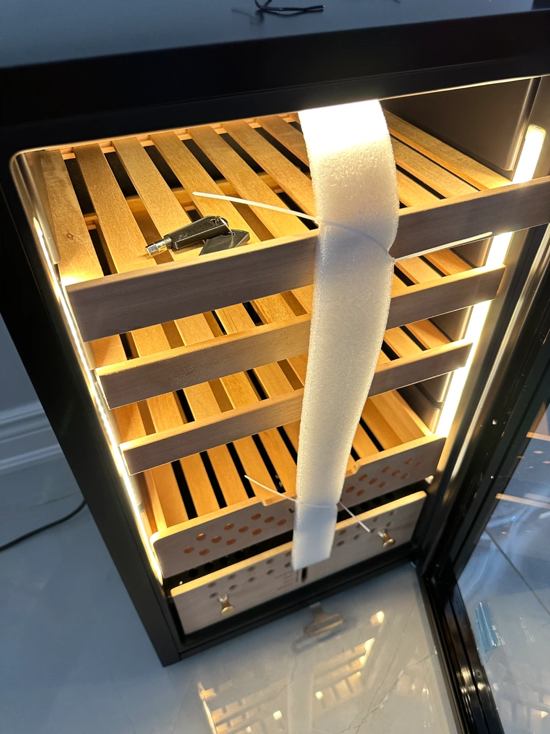 VEVOR Cigar Cooler Humidor - photo 2