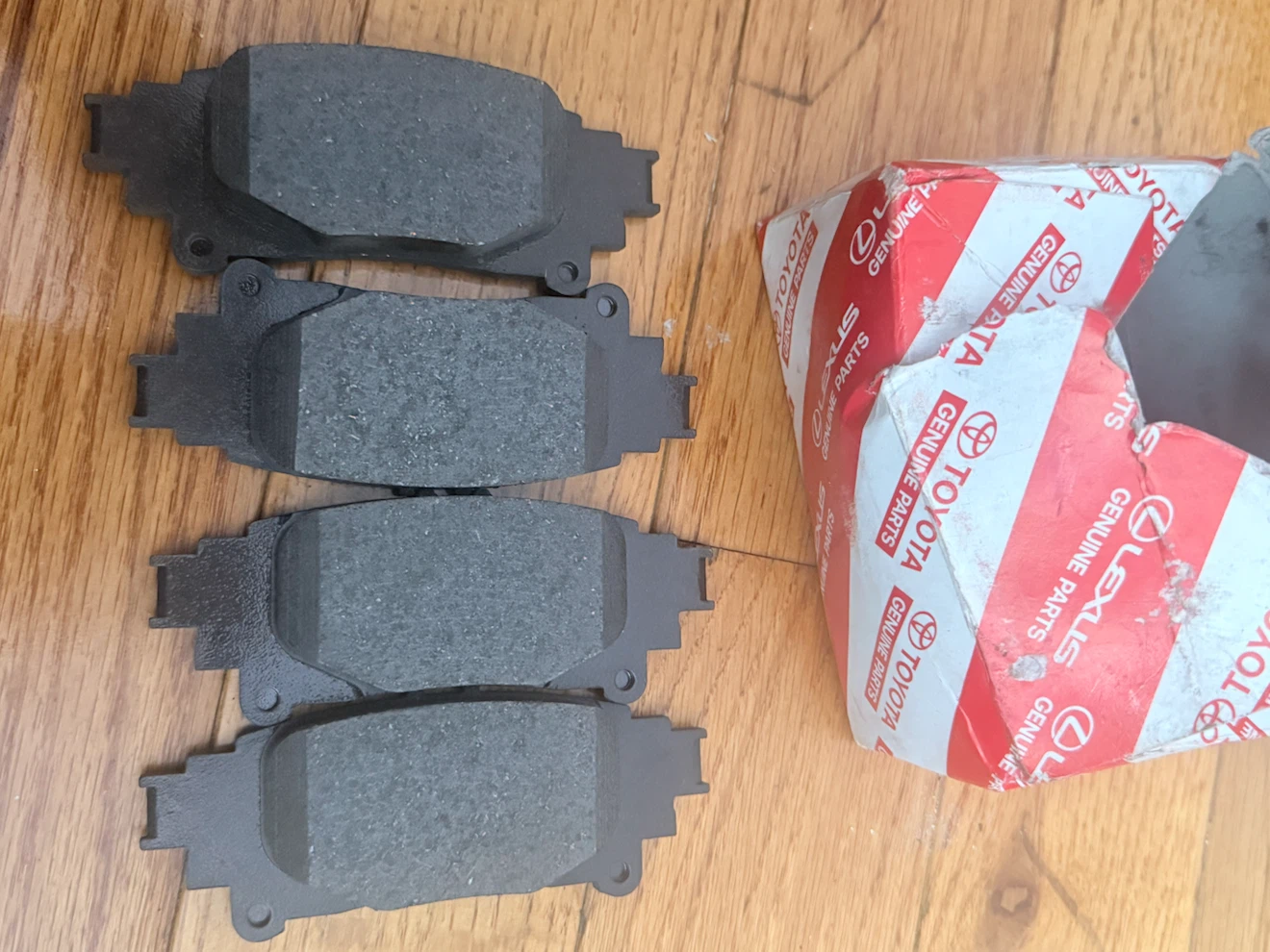 Toyota Genuine Disc Brake Pad Kit 04466-30312 - photo 2