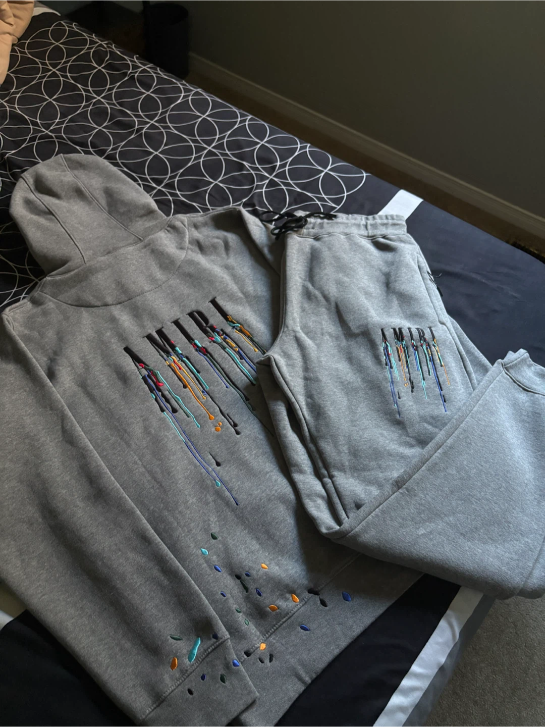 AMIRI Grey Drip Hoodie and Sweatpants Set - photo 3