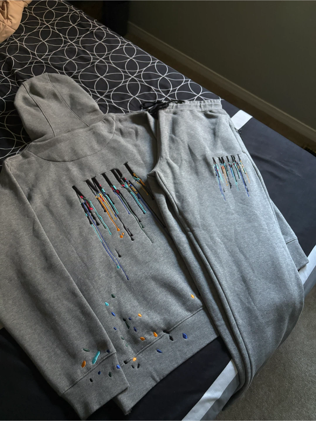 AMIRI Grey Drip Hoodie and Sweatpants Set - photo 4