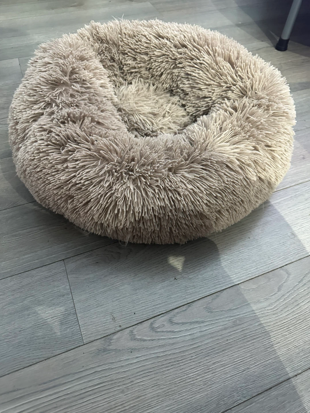 Bedsure Calming Donut Cat & Dog Bed (Camel, 51cm) - photo 2