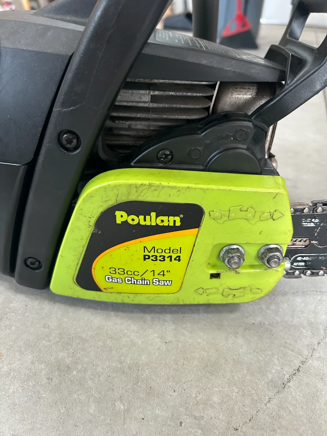 Poulan P3314 Gas Chainsaw 18” bar - photo 2