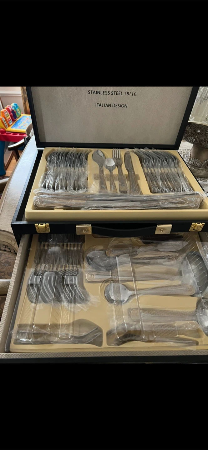 Stainless Steel 18/10 Flatware Set - photo 5