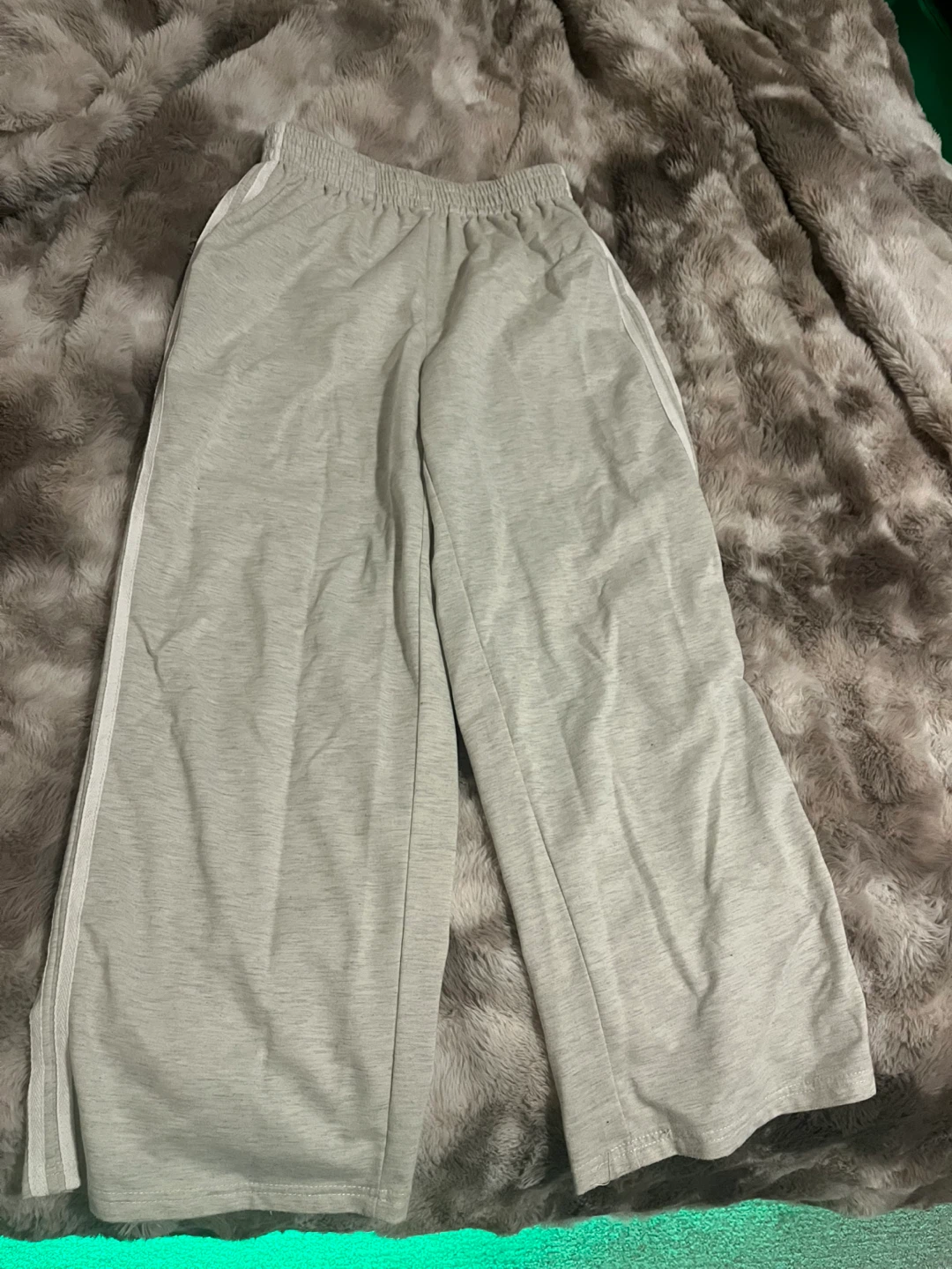 Grey sweatpants