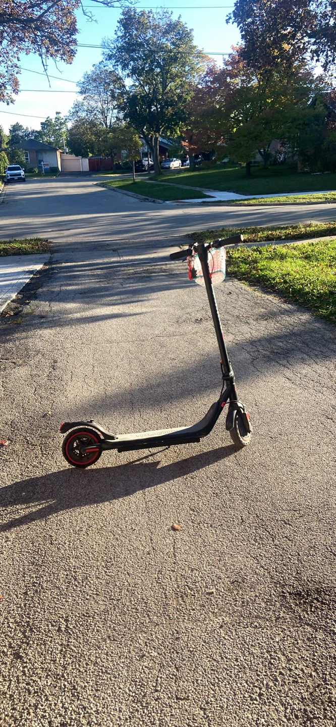 Gyroor Electric Scooter - photo 4