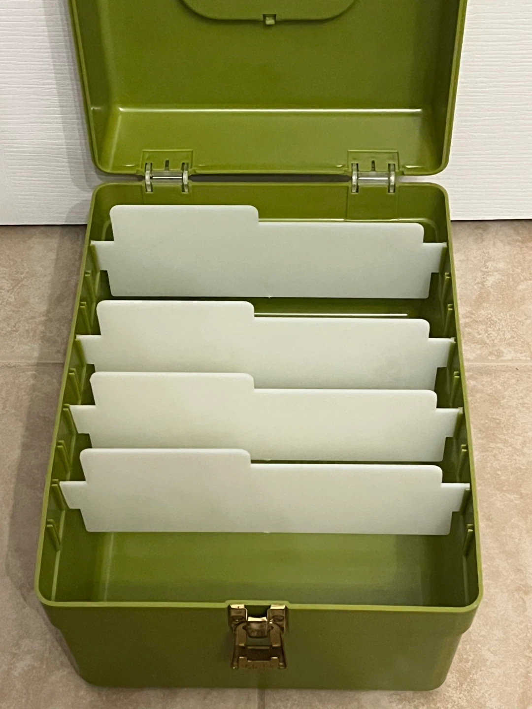 Vintage Wil-hold Plastic Storage Case - photo 3