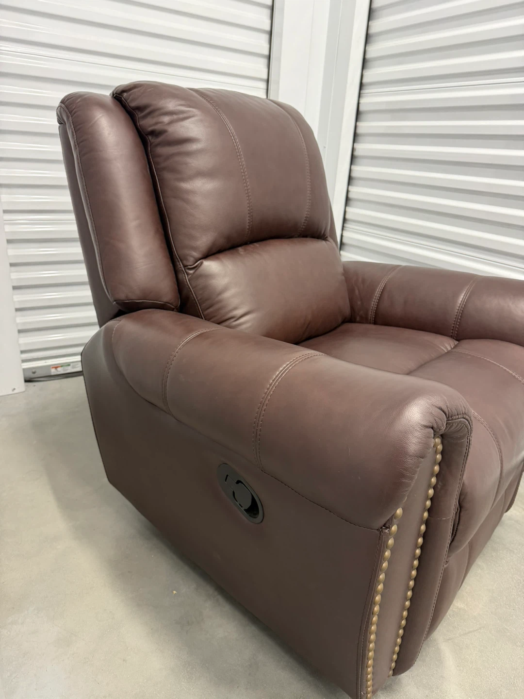New Genuine Leather Manual Recliner - photo 3
