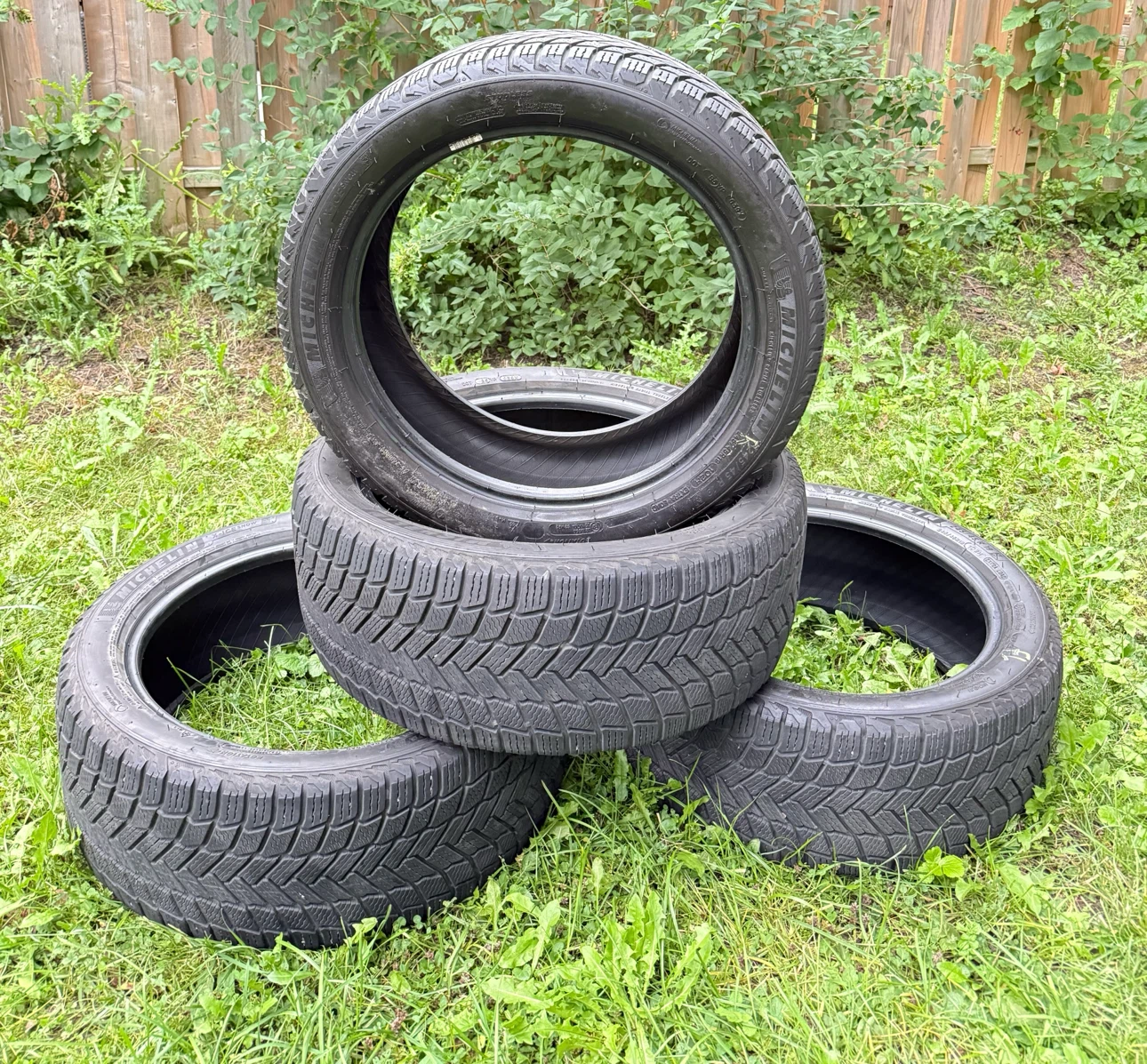 Set of 4 Michelin Winter Tires 245/45R19
