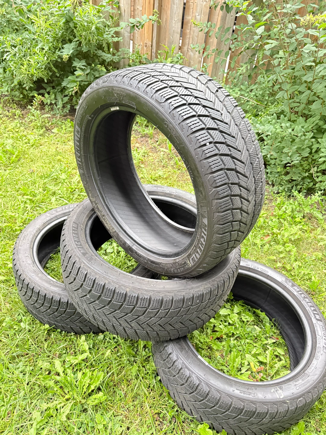 Set of 4 Michelin Winter Tires 245/45R19 - photo 2