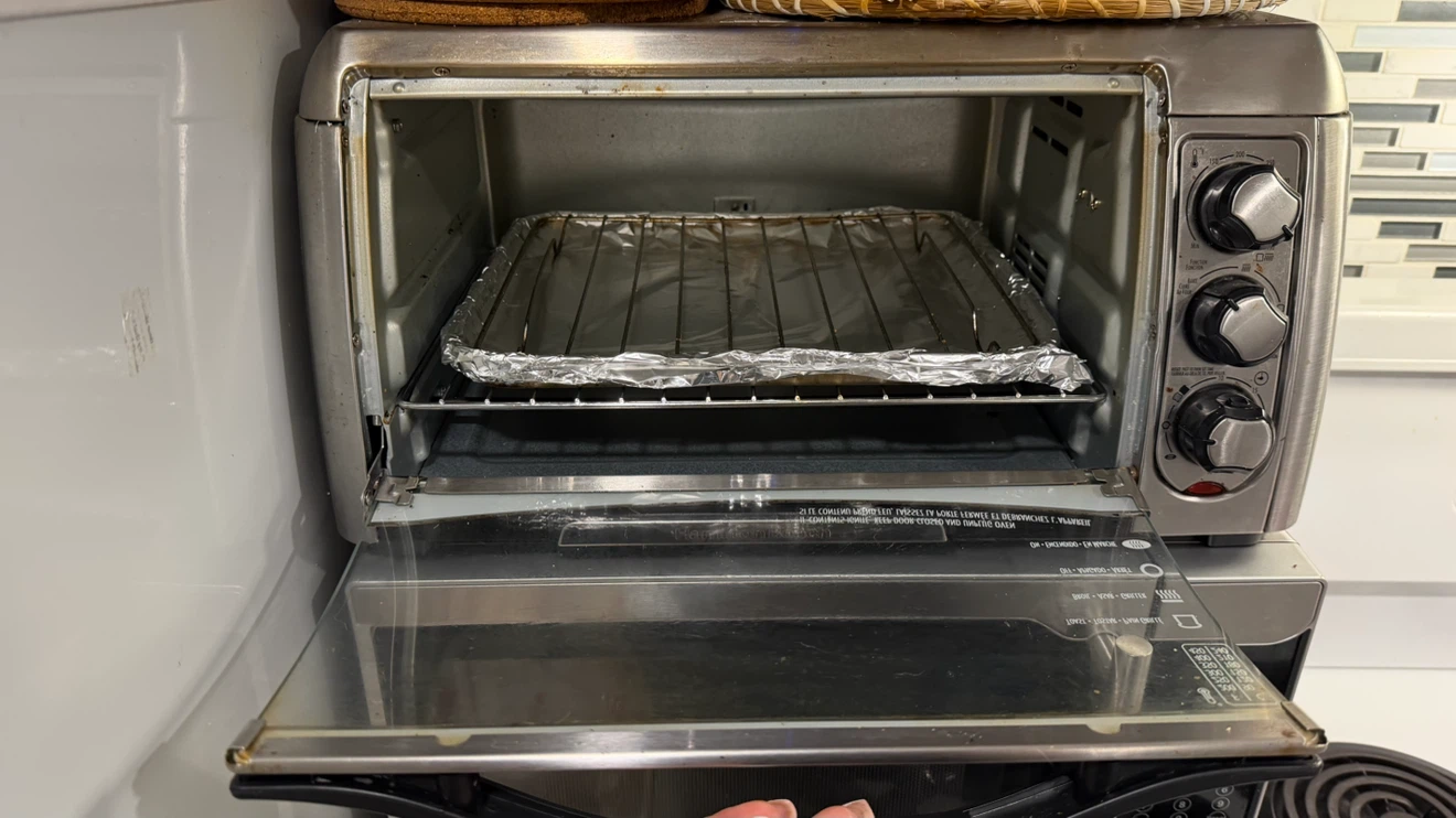 Hamilton Beach Countertop Toaster Oven - photo 2