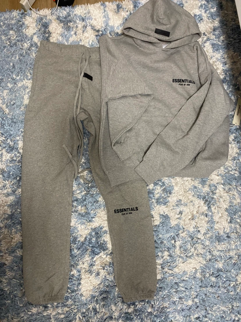 Essentials set