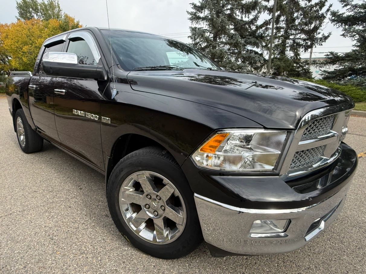2011 RAM 1500 Laramie *78k* - photo 2