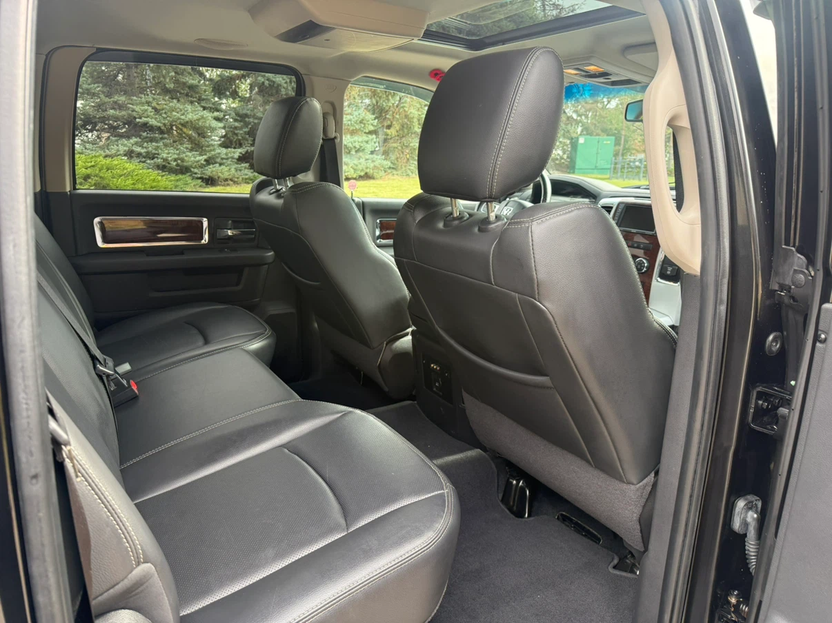 2011 RAM 1500 Laramie *78k* - photo 5