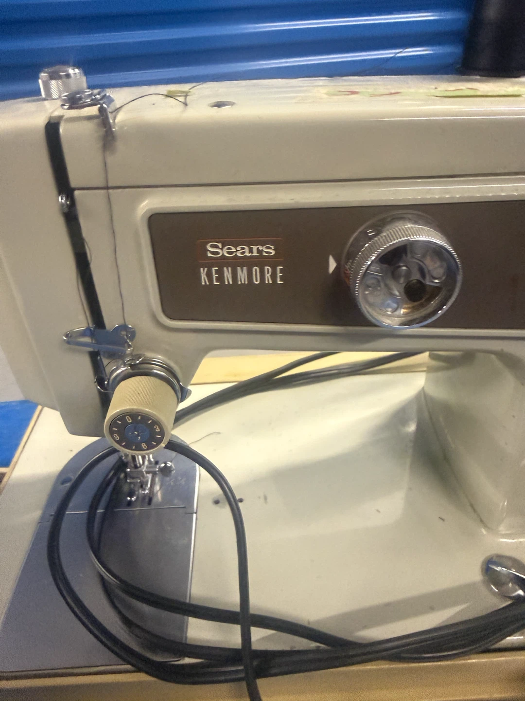 Vintage Sears Kenmore Sewing Machine - photo 5
