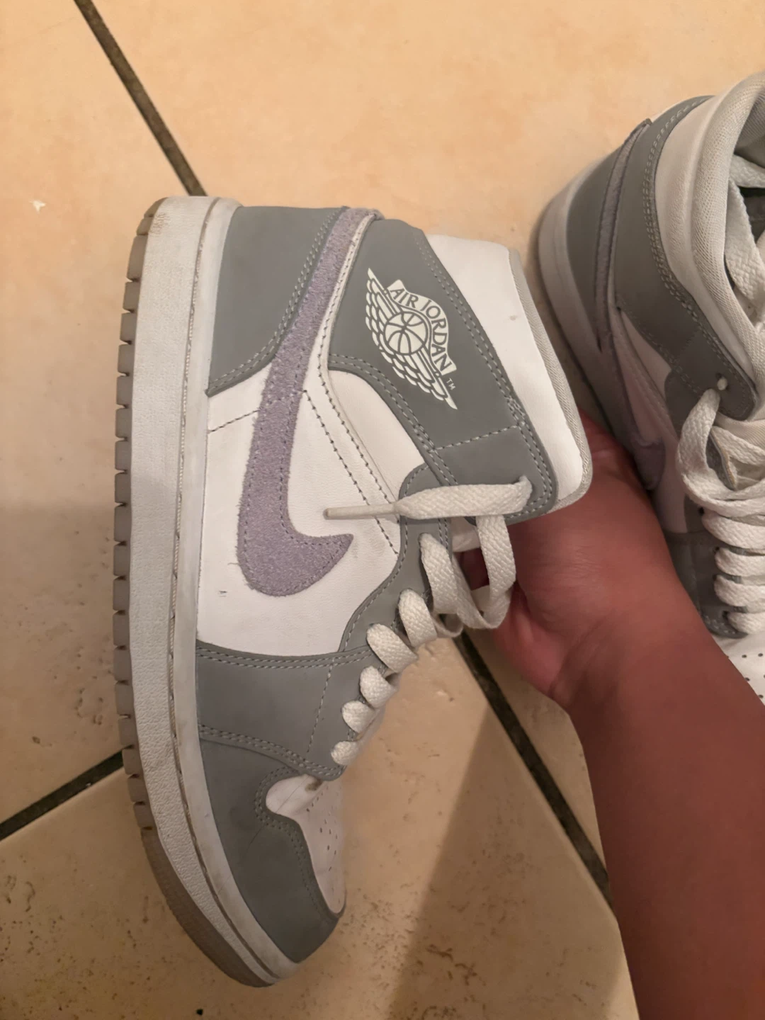 Nike Air Jordan 1 Mid Grey White