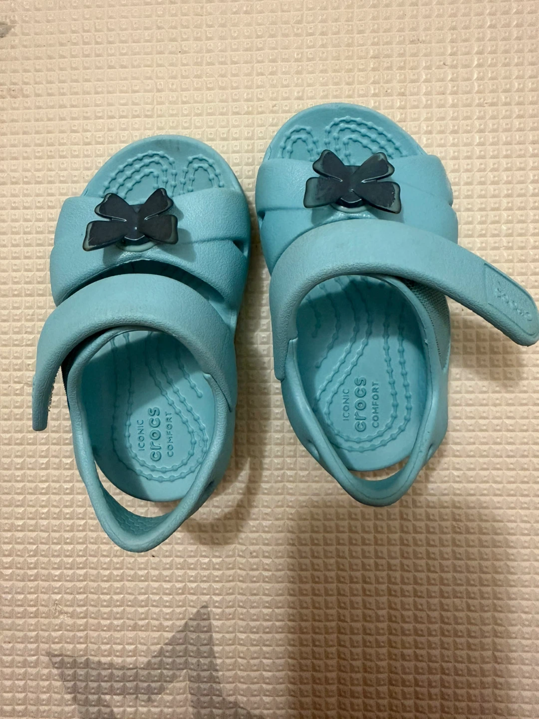Crocs Butterfly Sandals Size C4 - photo 2
