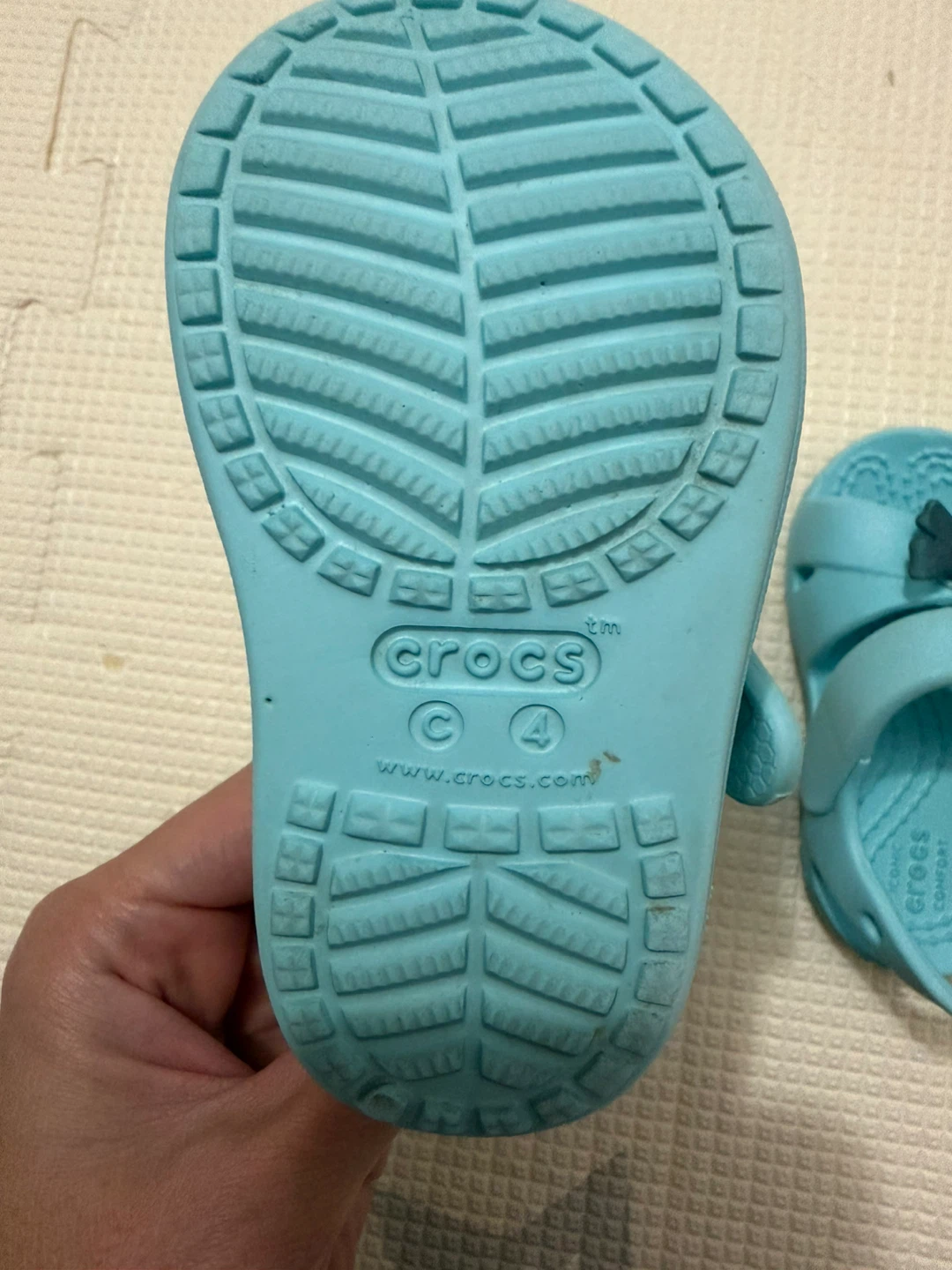 Crocs Butterfly Sandals Size C4 - photo 3