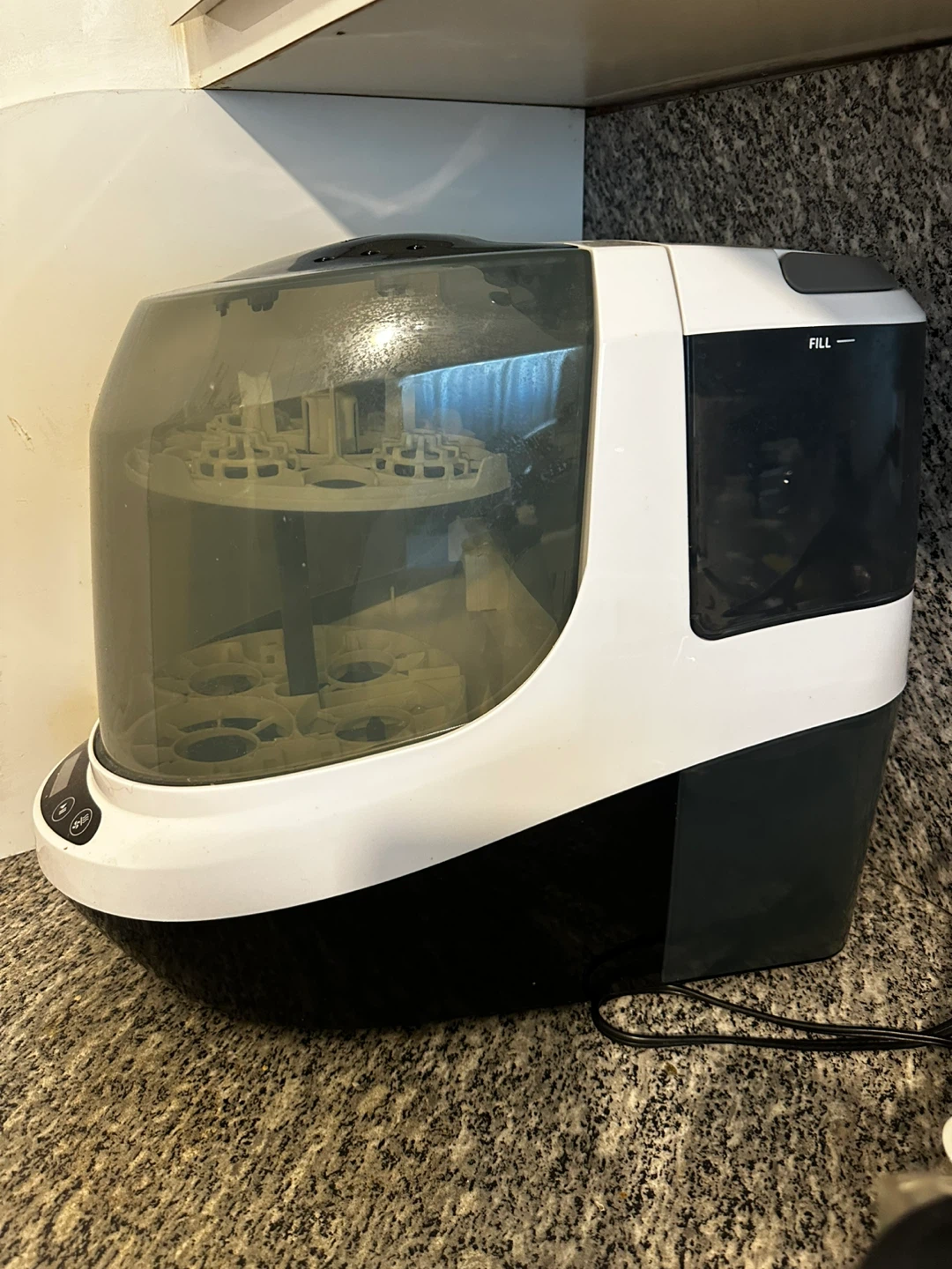 Baby Brezza bottle washer, sterilizer and dryer - photo 2