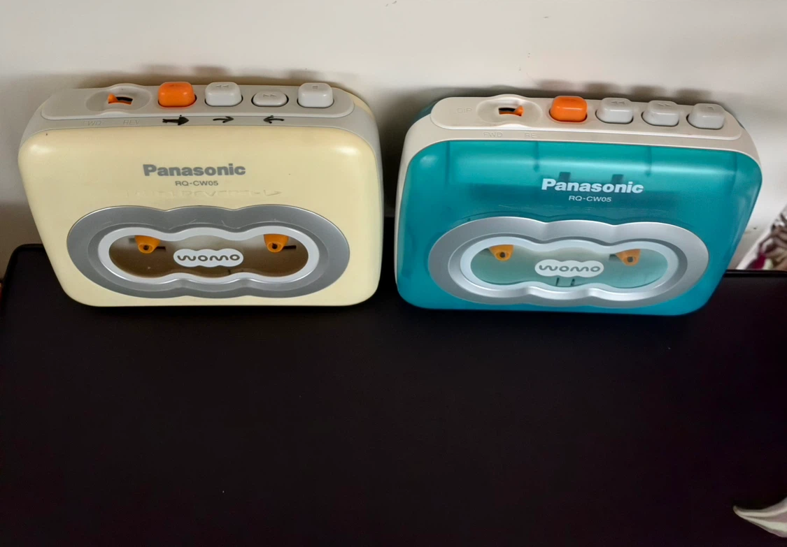 2 Panasonic RQ-CW05 Stereo Cassette Players - photo 2
