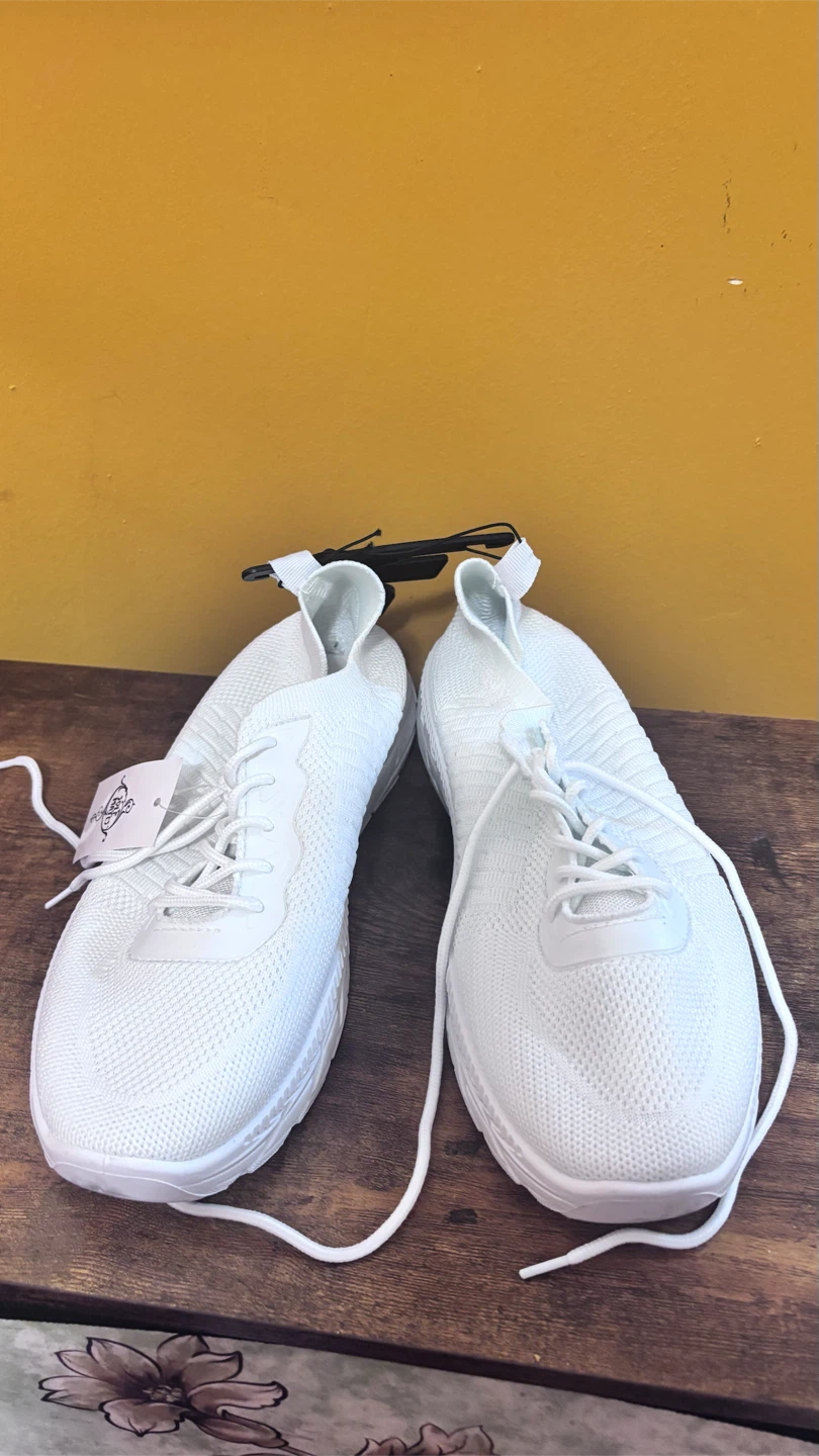 Sole Mates White Knit Sneakers Size 10