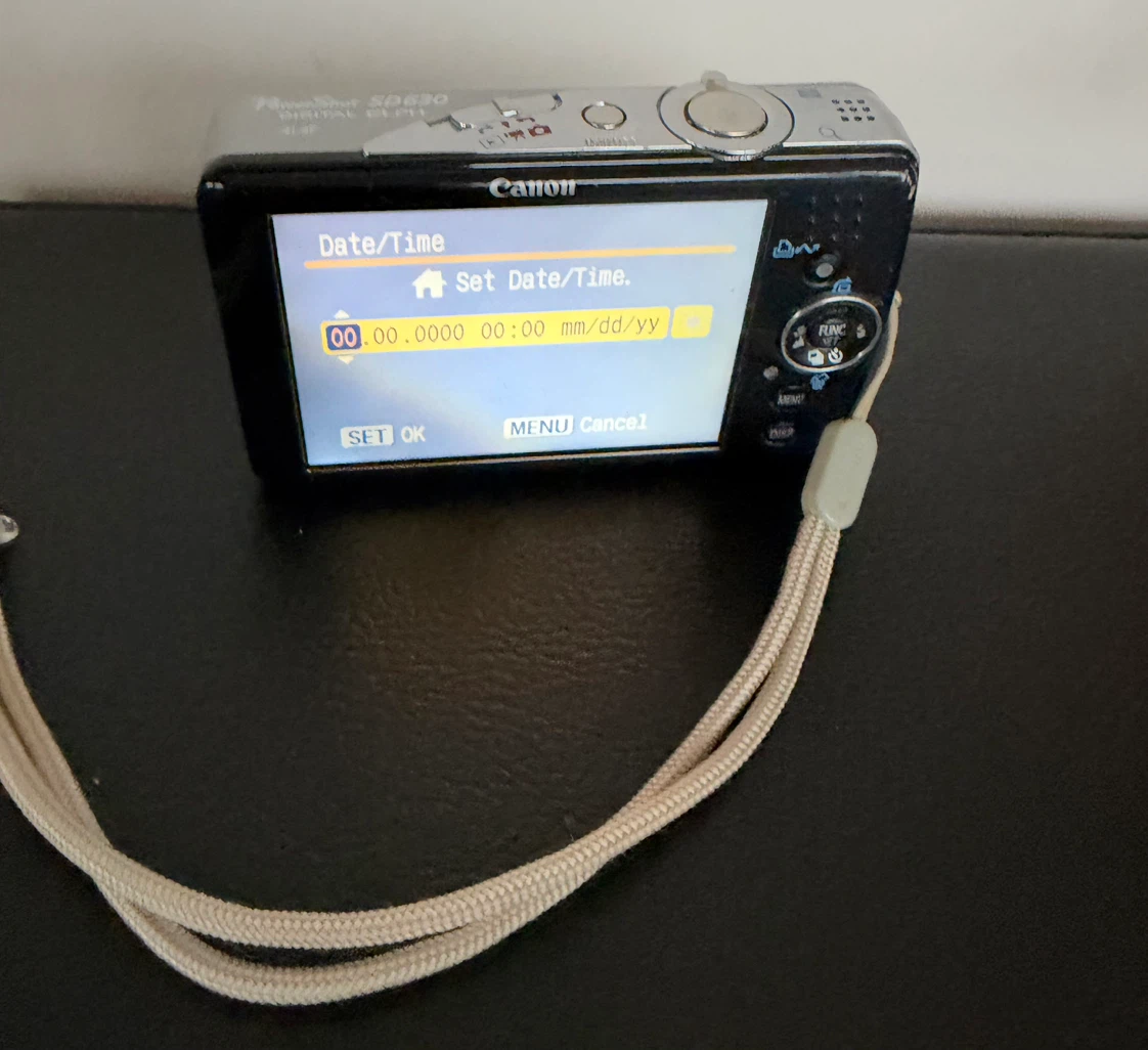 Canon PowerShot SD630 Digital ELPH Camera